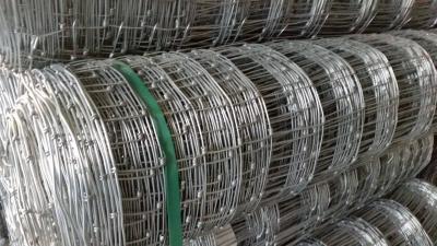 vadháló drótfonat drótkerítés, kerítés kerítésépítés betonoszlop0