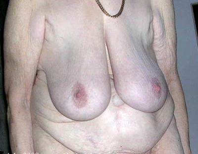 Vered a csöcseim közé? Reggeli farokverés nálam! 06906037110