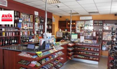 MUNKATÁRSAT KERESÜNK ASZÓD AVIA BENZINKÚT SHOPJÁBA!0