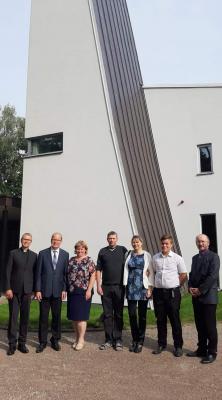 Jótékonysági segítségnyújtás.0