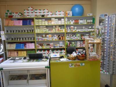 Bolt berendezés komplett eladó0