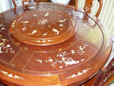 Színes gyöngyházintarziás ebédlóasztal + 5 szék.Kínai kézimunka0