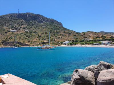 Diáklányt támogatnék szexmentesen0