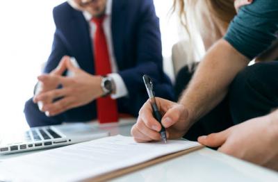 pénzügyi szolgáltatások!0