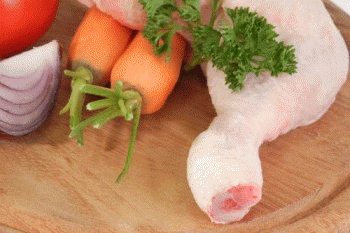 Pecsenye csirkecomb ára: 398 Ft. Friss Csirkemellfilé ára: 1590 Ft.0