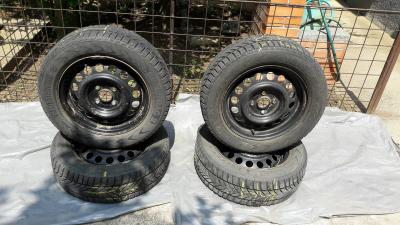 Eladó Suzuki lemez felni téli gumival0