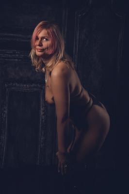 Szexpartnert keresek a kamera elé0