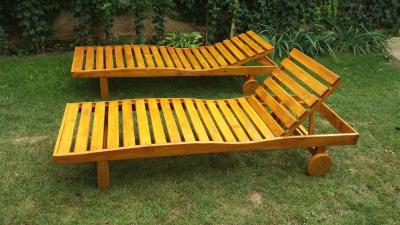 Ergonomikus napozóágy, fa kerékkel közvetlenül a gyártótól0