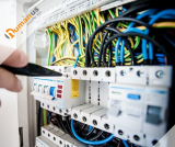 Ipari villanyszerelő állás Bayern/Baden-Württemberg, 2.600 euró nettó/