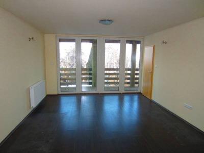 XII. Istenhegyen 4,5 kertkapcsolatos szobás lakás0