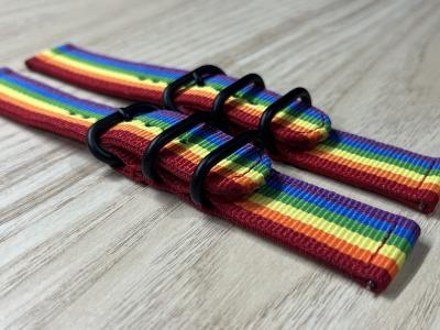 Szivárvány színű kétrészes Nato óraszíj 20mm0