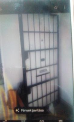 Eladó Debrecen be vas rács ajto0