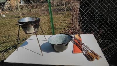 Új bogrács és szalonnasűtőnyárs0