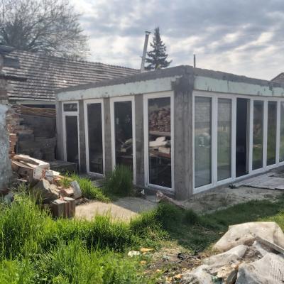 Egyedi stílusú családi ház eladó!0