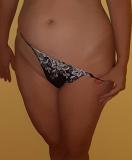 Finom punci- és popsiszagú bugyi1