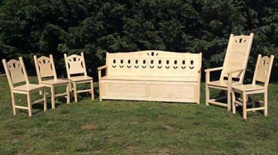 Tulipános bútorok és modern lócák, székek, szekrények, komódok0