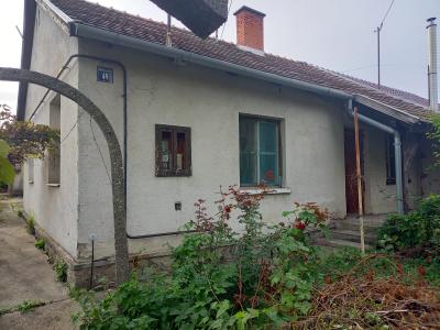 Családi ház eladó0