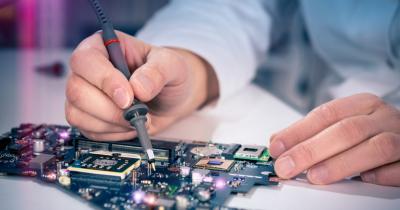 Számítógép szerelő0