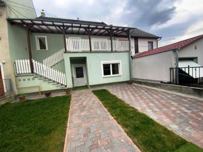 Kiadó családi ház VácDeákváron, kiváló lokációban.0