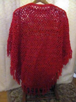 Horgolt divatos poncsó0