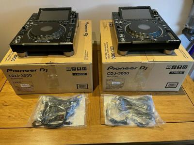 Pioneer CDJ-3000, Pioneer CDJ 2000NXS2, Pioneer DJM 900NXS2, DJM V100