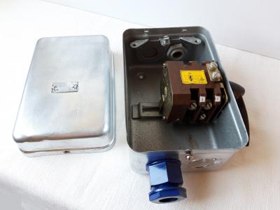 GANZ VGK 25-002 fémdobozos fali karos ipari kapcsoló0