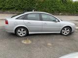 Adományozom az Opel GTS vectra sportkiadásomat2