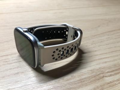 Univerzális okosóra szilikon lyukacsos óraszíj eladó - 20mm0