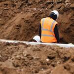 Talajfúró segédmunkás német munka0